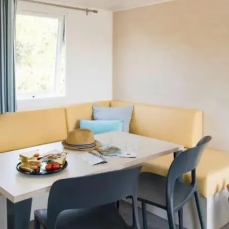 Mobil-home 6 Pers, Terrasse Spacieuse - Api-1-52-1639 Camping