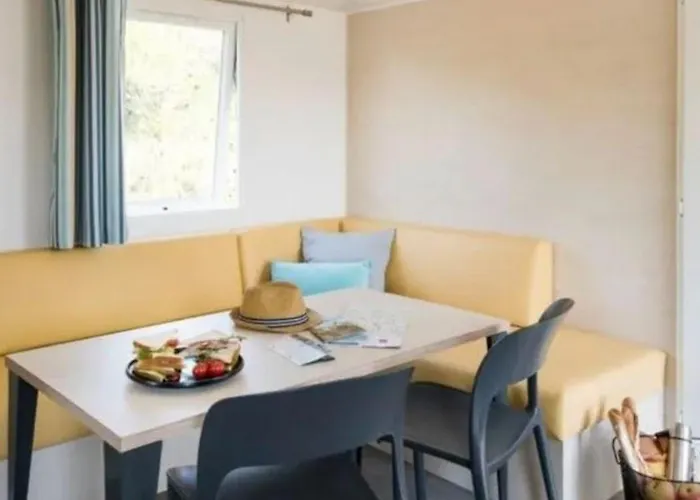 Mobil-home 6 Pers, Terrasse Spacieuse - Api-1-52-1639 Camping
